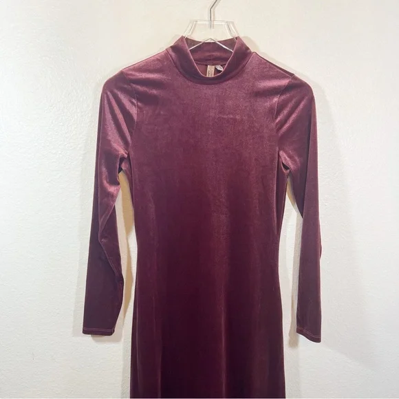 & Other Stories Velvet Turtleneck Midi Dress Burgundy Slit Long Sleeve Women's 4 - Picture 6 of 13